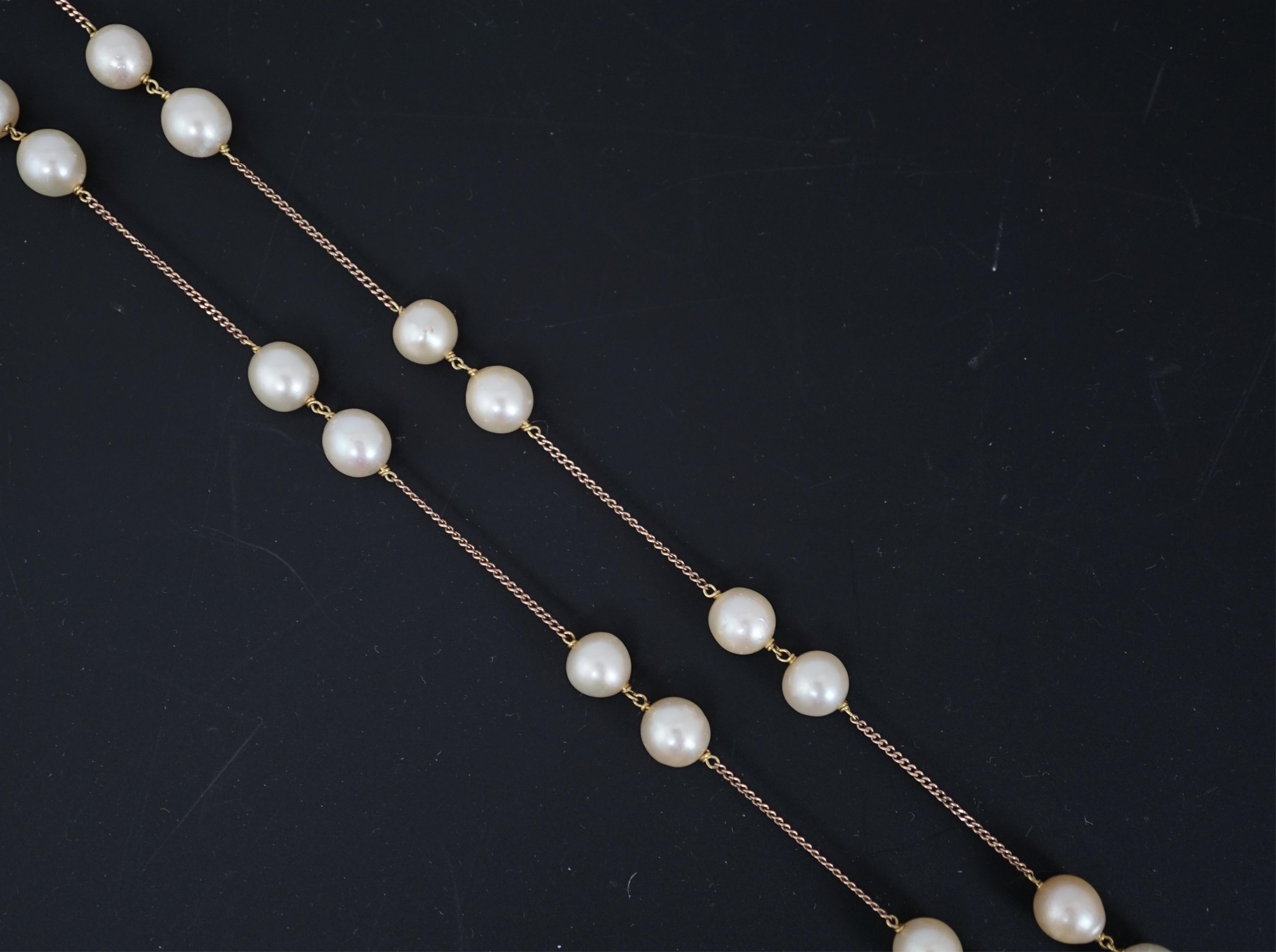 A modern Italian single strand cultured pearl and chain link necklace, with 10kt clasp